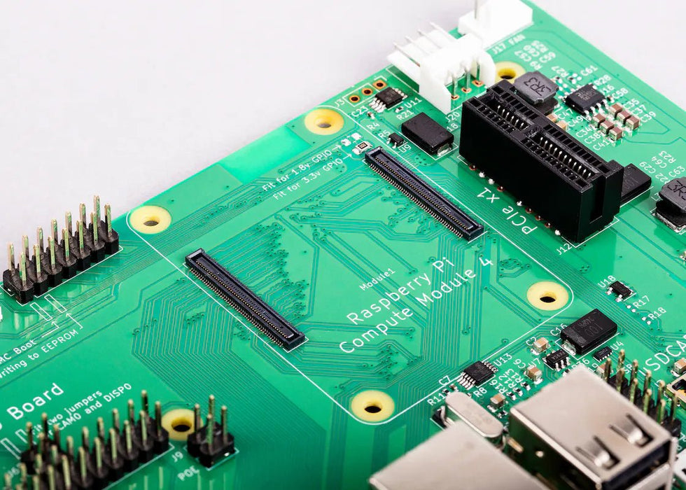 Raspberry Pi CM4IO Compute Module, 4 I/O Board, BCM2711, ARM Cortex - A72 - LynxPi