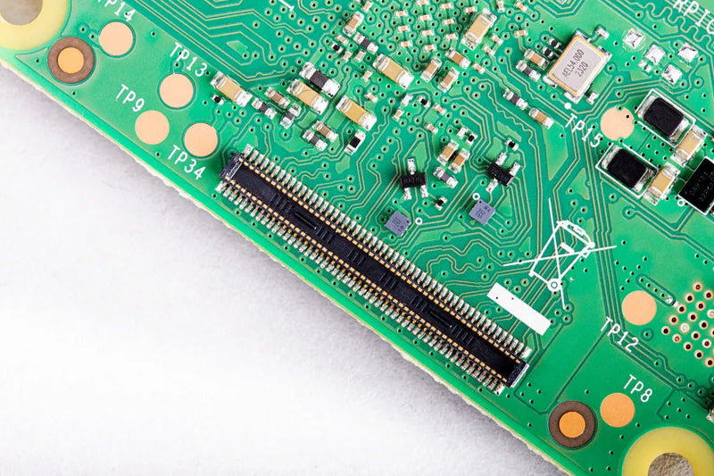Raspberry Pi Compute Module 4 2GB - 32GB eMMC - Wireless - LynxPi